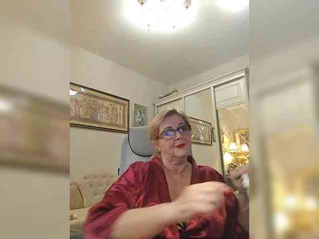 KarinkaSweet webcam