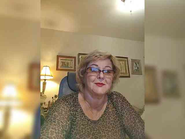 KarinkaSweet webcam