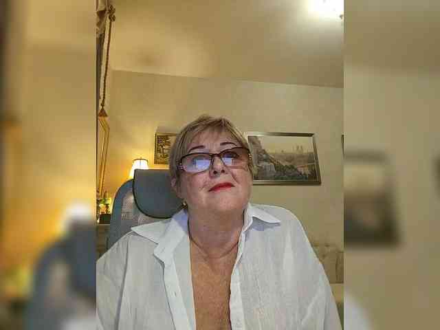 KarinkaSweet webcam