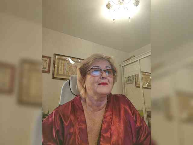 KarinkaSweet webcam
