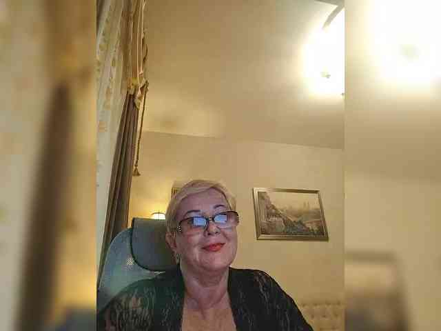 KarinkaSweet webcam