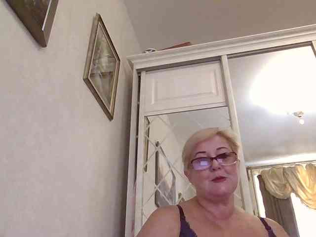 KarinkaSweet webcam