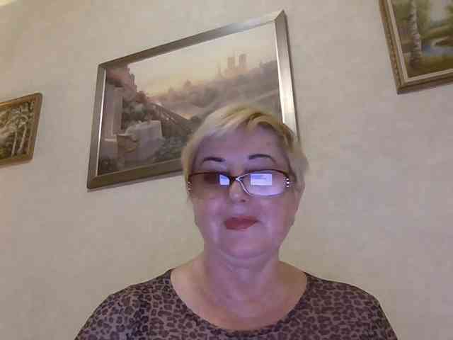 KarinkaSweet webcam