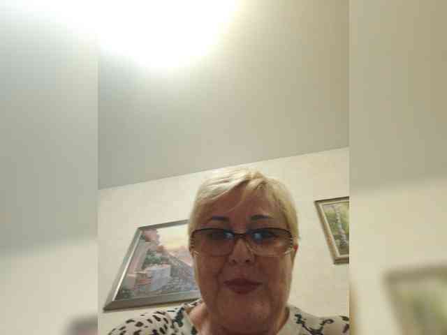 KarinkaSweet webcam