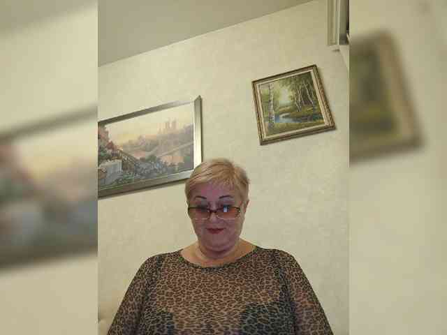 KarinkaSweet webcam