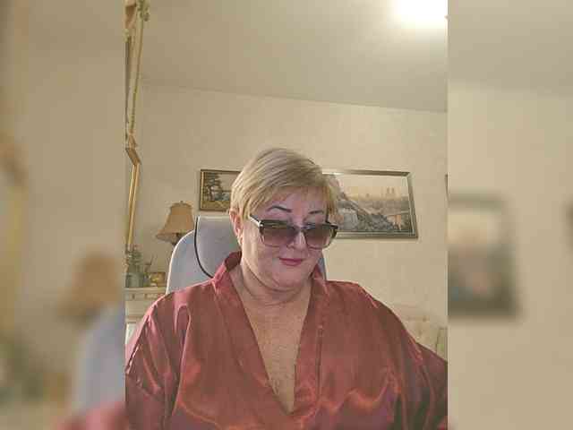 KarinkaSweet webcam