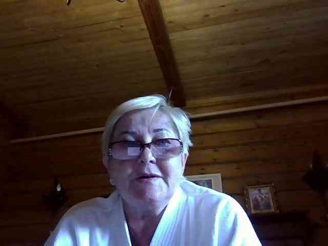 KarinkaSweet webcam