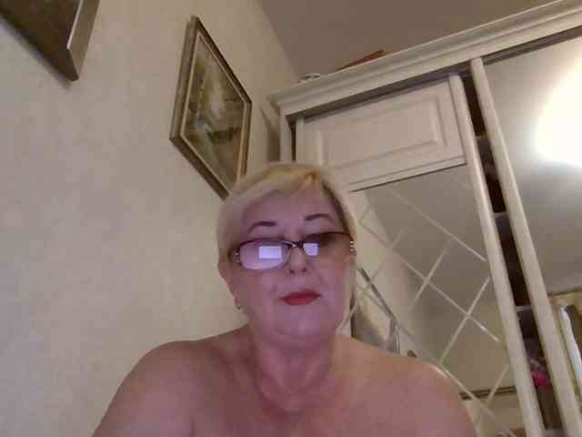 KarinkaSweet webcam