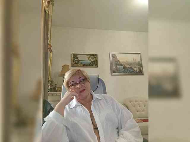 KarinkaSweet webcam