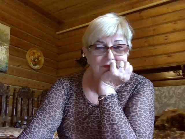 KarinkaSweet webcam