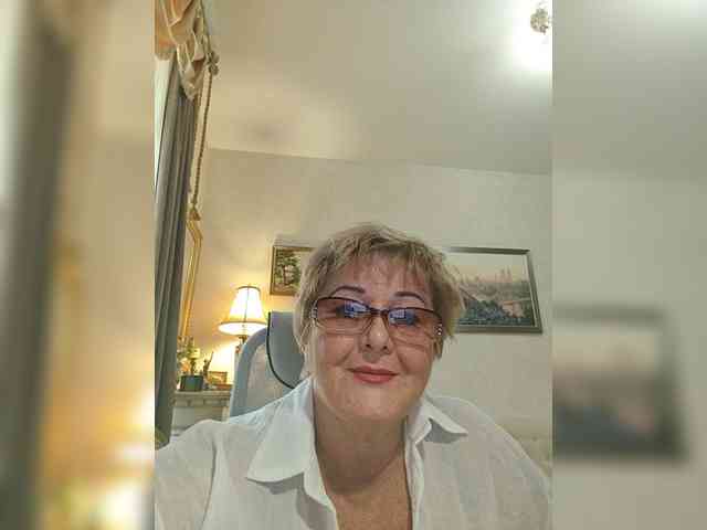 KarinkaSweet webcam