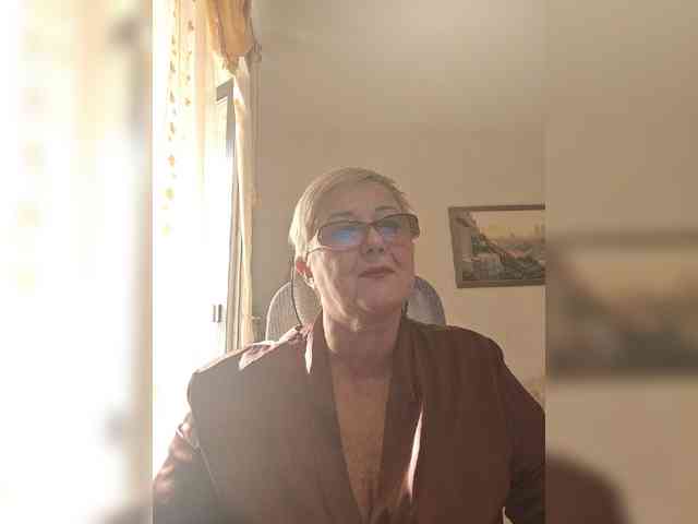 KarinkaSweet webcam
