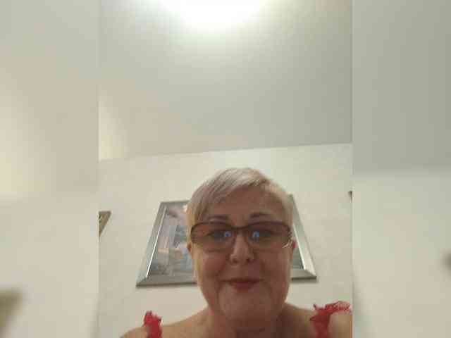 KarinkaSweet webcam