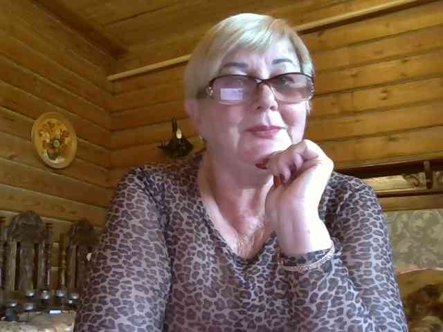 KarinkaSweet webcam