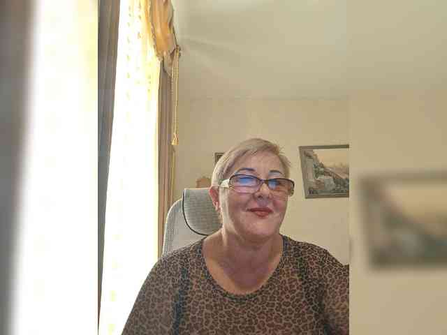 KarinkaSweet webcam
