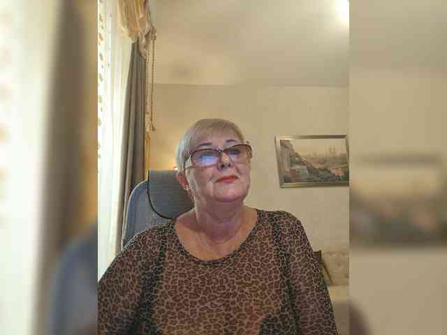 KarinkaSweet webcam