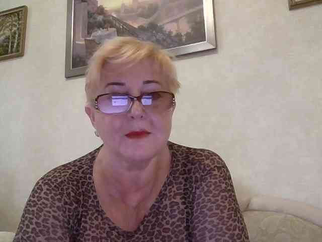 KarinkaSweet webcam