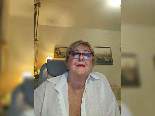 KarinkaSweet webcam