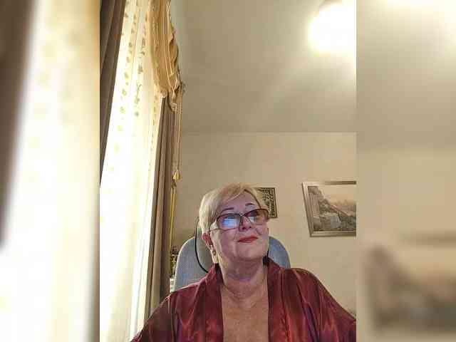 KarinkaSweet webcam
