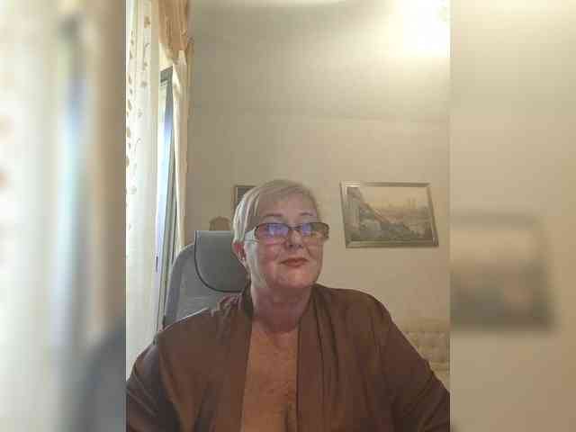 KarinkaSweet webcam