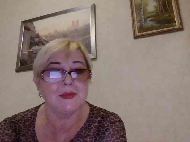 KarinkaSweet webcam