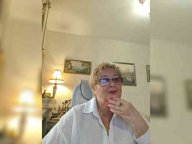 KarinkaSweet webcam