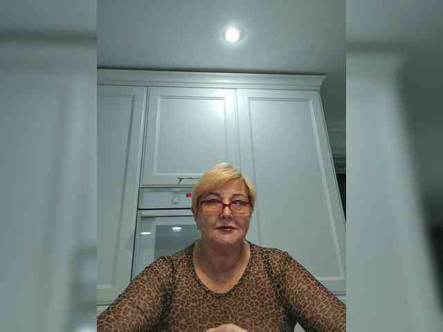 KarinkaSweet webcam