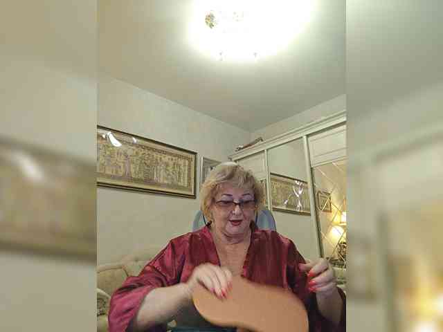 KarinkaSweet webcam