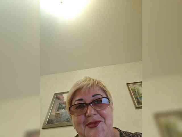 KarinkaSweet webcam