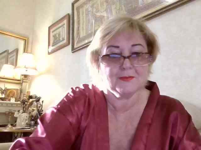 KarinkaSweet webcam