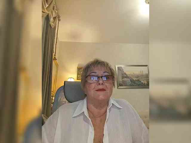 KarinkaSweet webcam