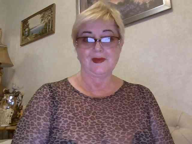 KarinkaSweet webcam