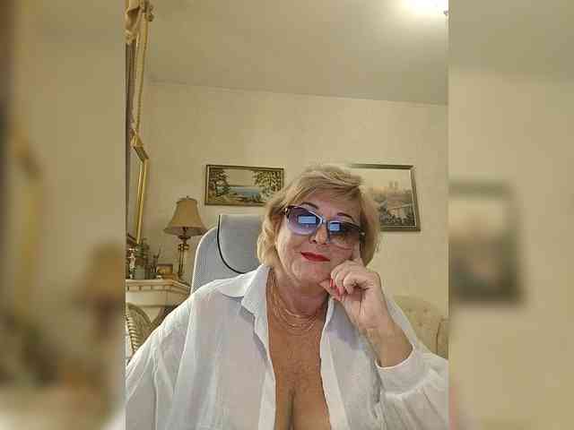 KarinkaSweet webcam