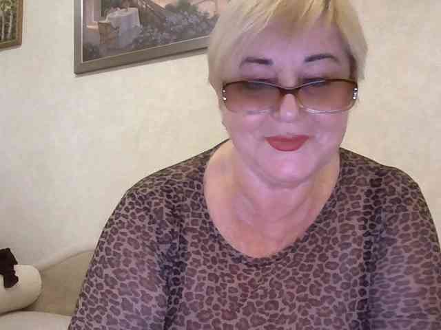 KarinkaSweet webcam
