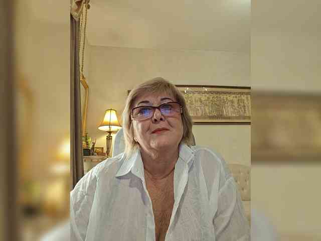KarinkaSweet webcam
