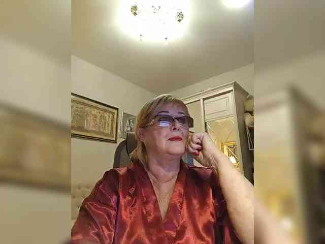KarinkaSweet webcam