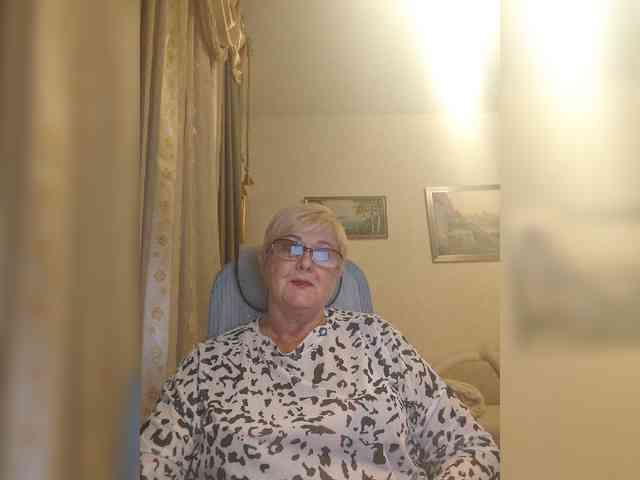 KarinkaSweet webcam