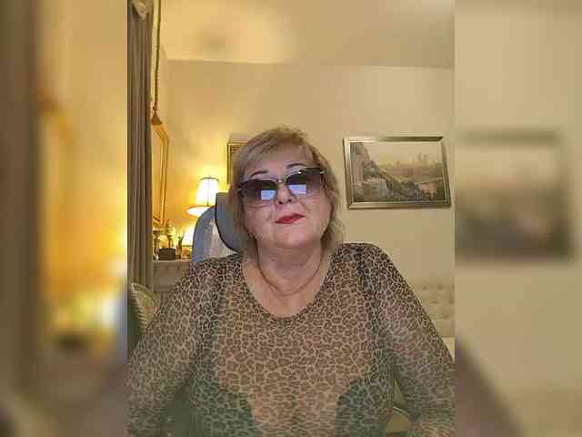 KarinkaSweet webcam