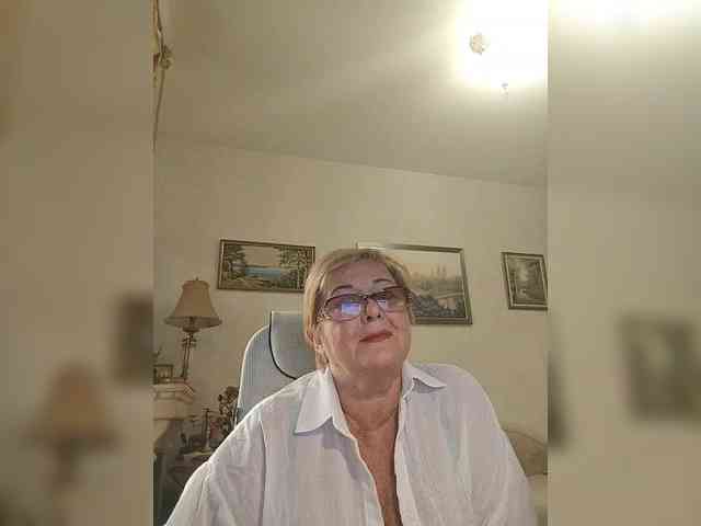 KarinkaSweet webcam