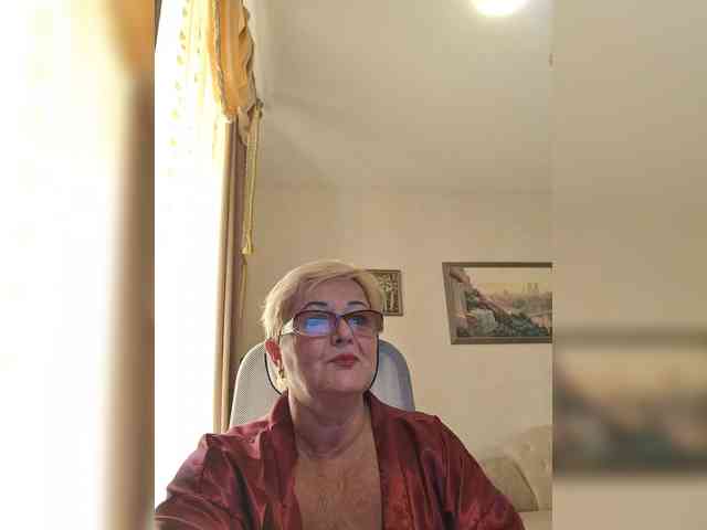 KarinkaSweet webcam