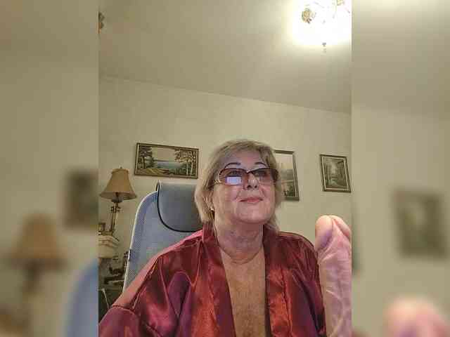 KarinkaSweet webcam