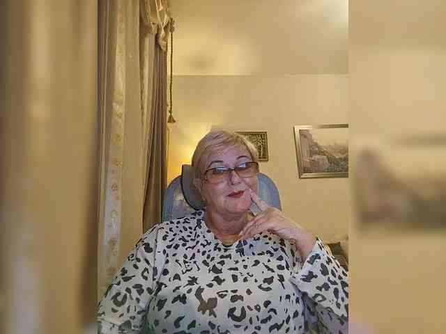 KarinkaSweet webcam