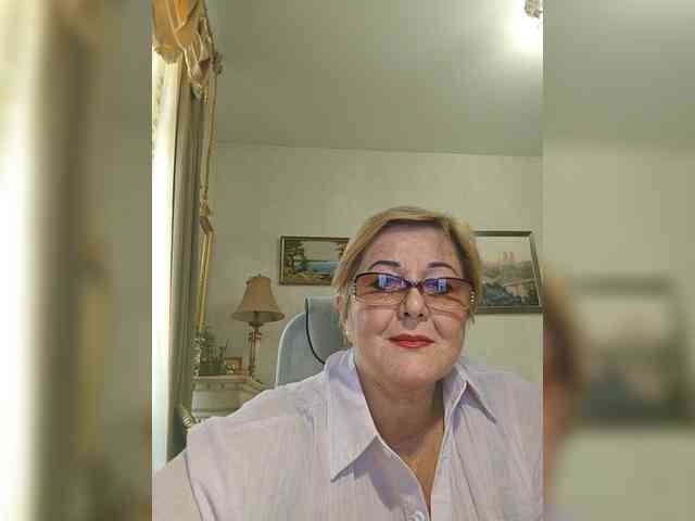 KarinkaSweet webcam