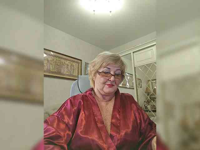 KarinkaSweet webcam