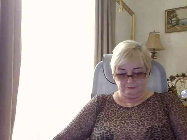 KarinkaSweet webcam