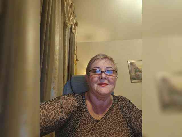 KarinkaSweet webcam