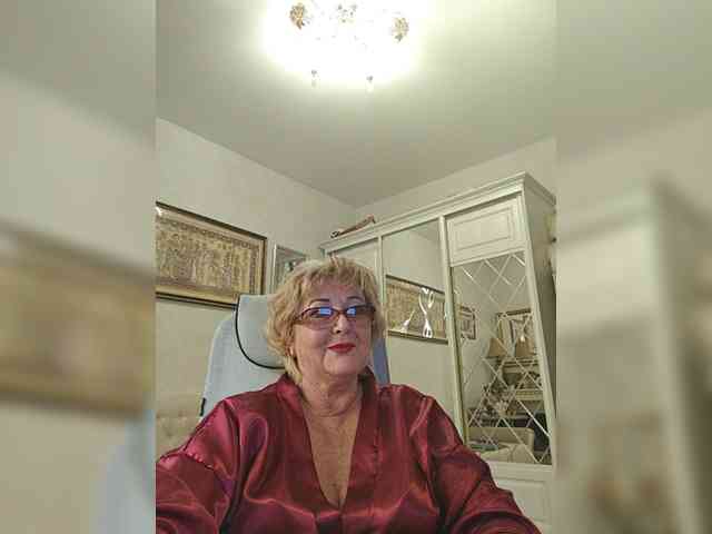 KarinkaSweet webcam