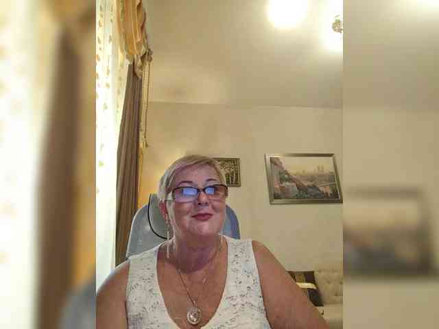 KarinkaSweet webcam