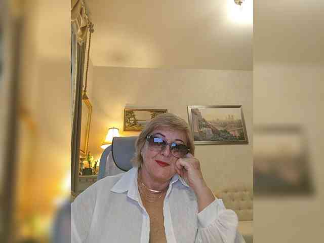 KarinkaSweet webcam