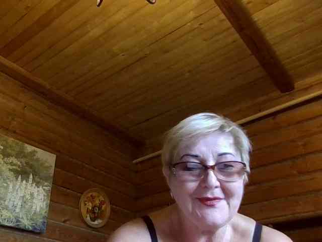 KarinkaSweet webcam